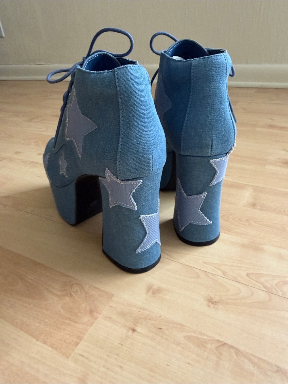 Shoot For The Stars Playhaus Highheel Platforms Size 8 NWOT - Picture 4 of 8